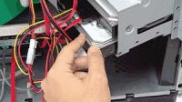 Installare un secondo hard disk interno per espandere la memoria del computer