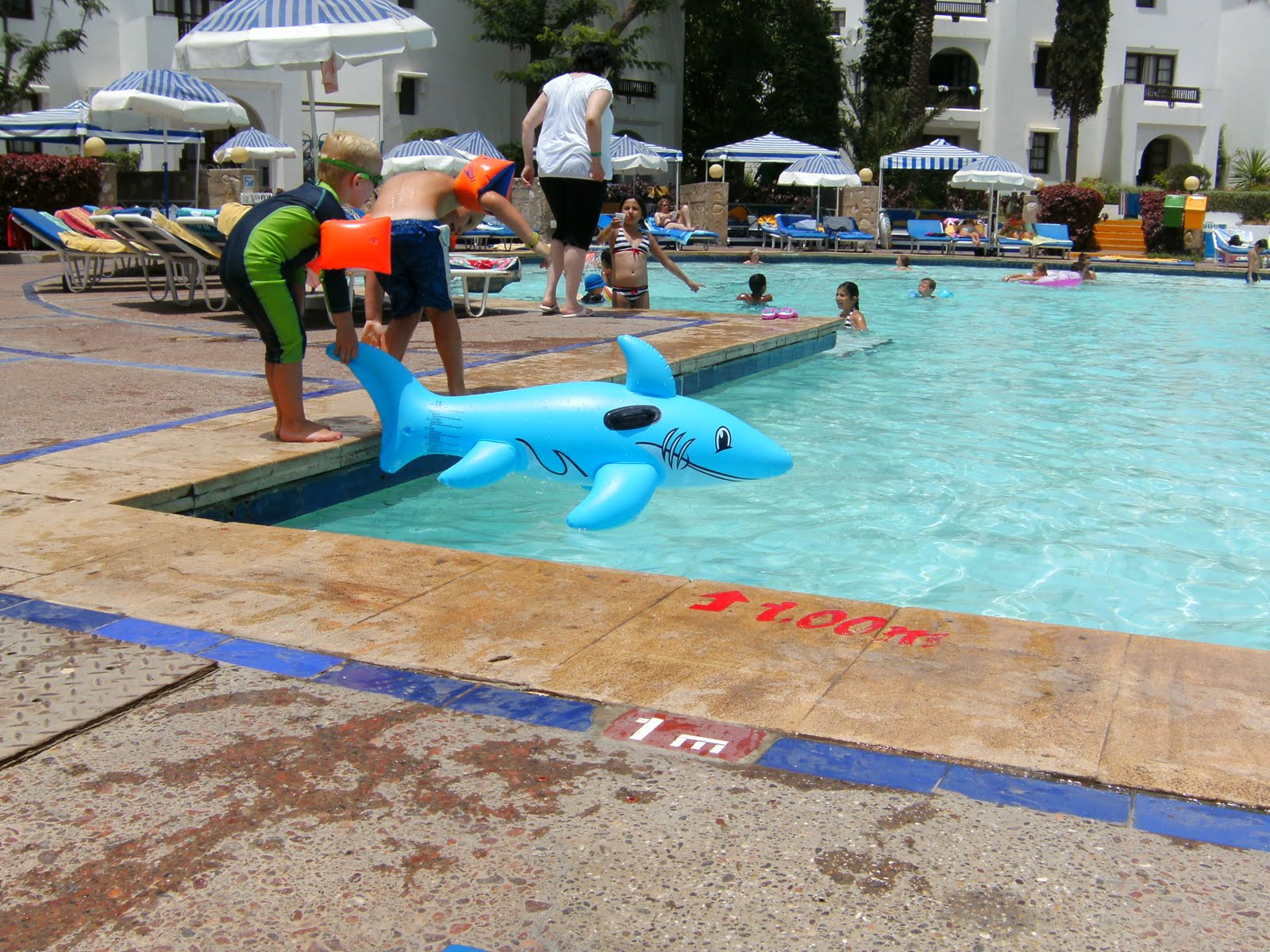 SHARK ATTACK - FASHION BLOG: Morocco 2010