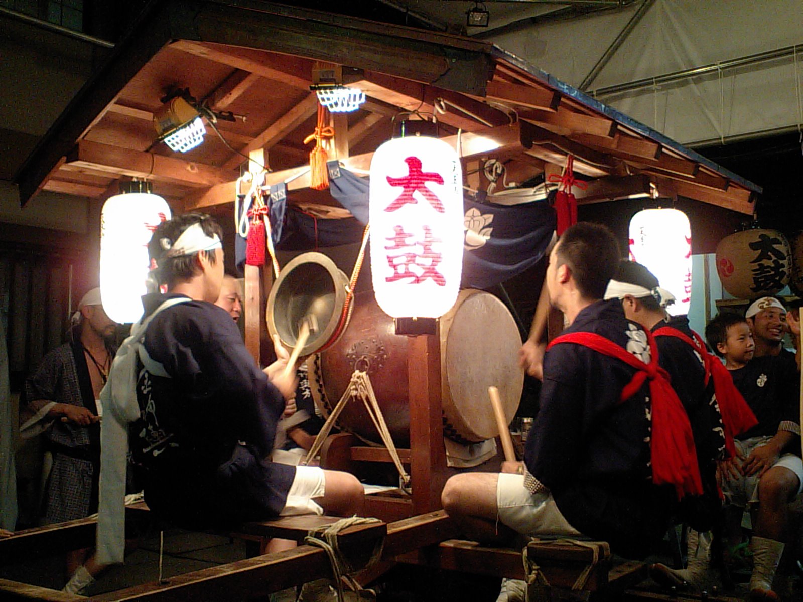 [CA340229.JPG]