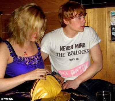 Rupert Grint y Kimberly Nixon
