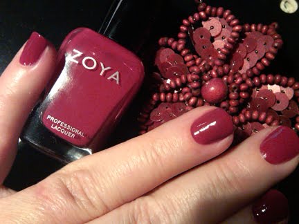 red nail polish meaning. sparkling red nail polish