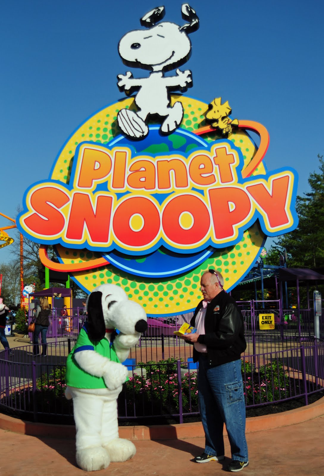 NewsPlusNotes Scott And Carol Present It's Time For Peanuts at Kings Island!