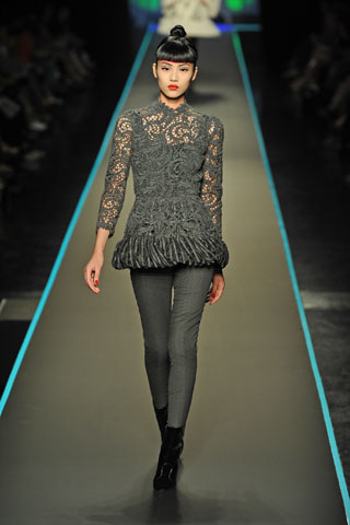 Watch Couture Fashion Week: 39 divine pictures to pore over video Watch Couture Fashion Week: 39 divine pictures to pore over video