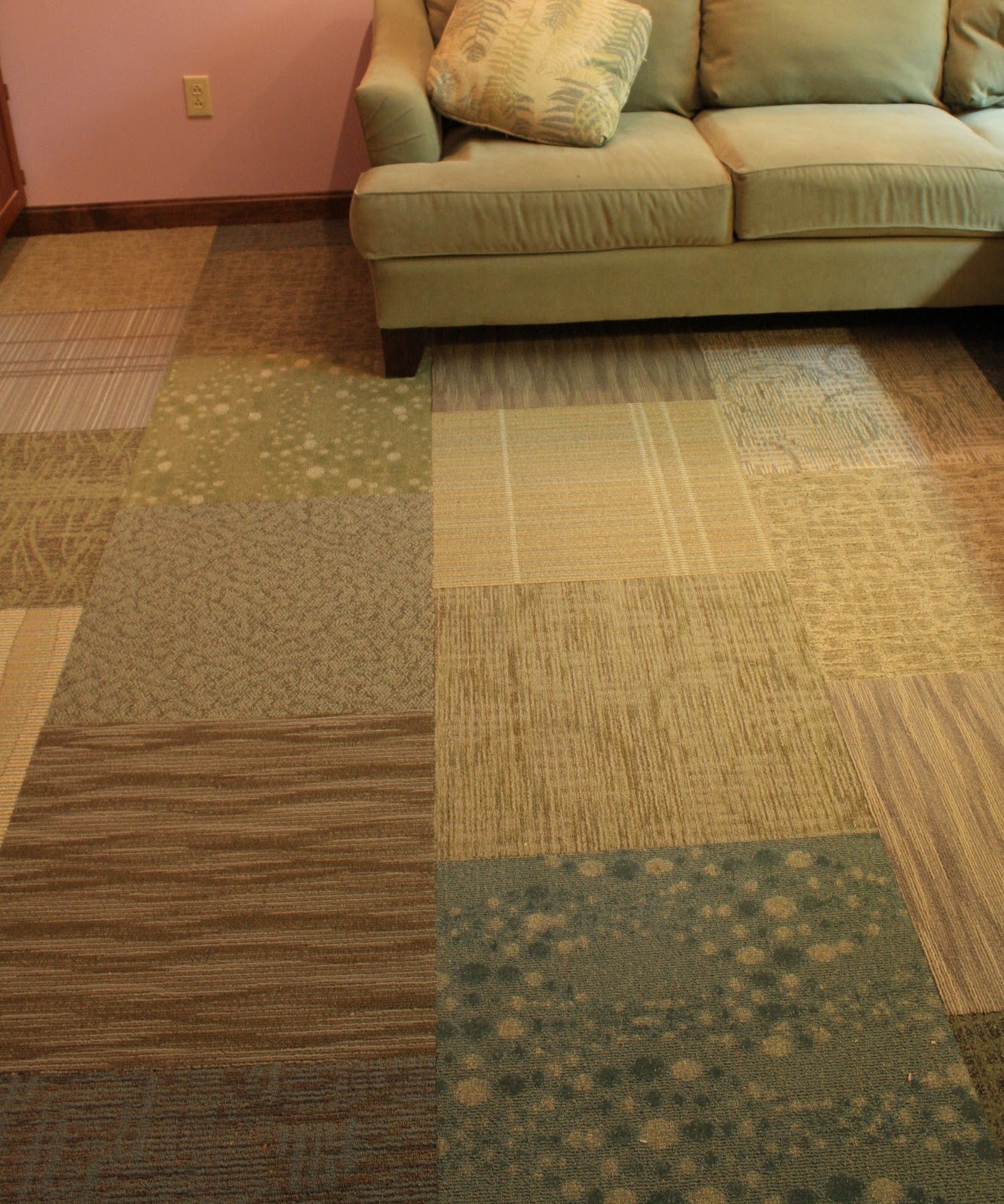 Heidi Boyd DIY carpet sample flooring