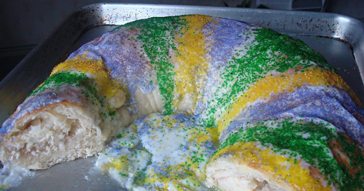 Roll Me Outta Here! Cream Cheese Filled King Cake