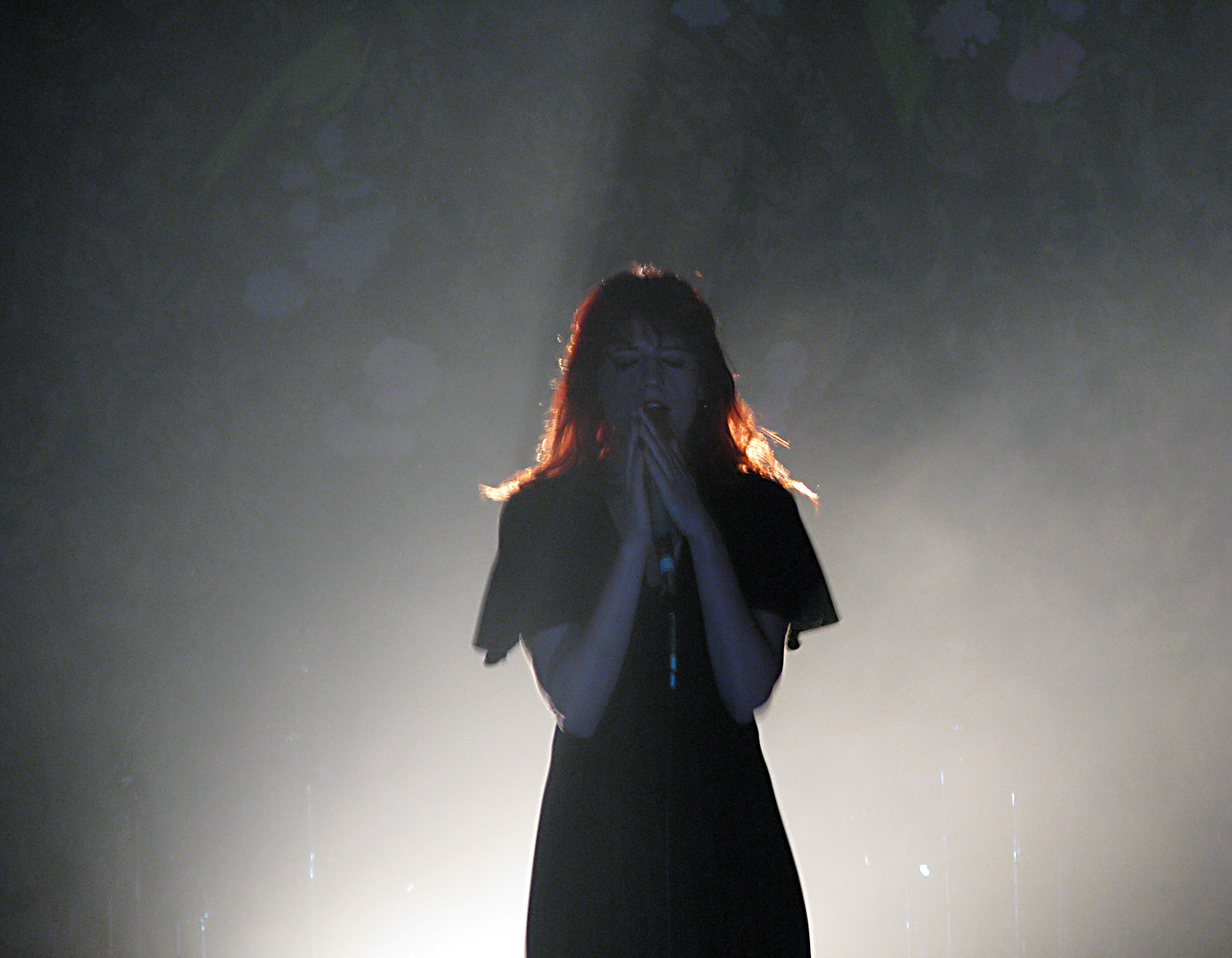 [22_florence_machine_estragon_marzo_2010.jpg]