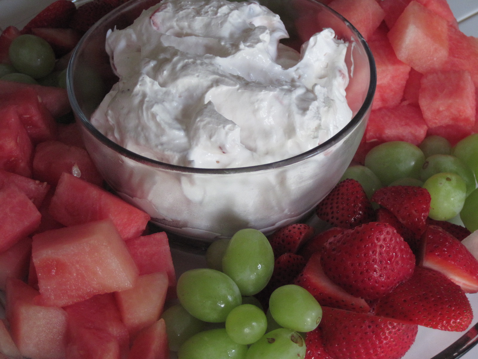 Under the Big Oak Tree Fruit Dip easy, kid friendly and only 2