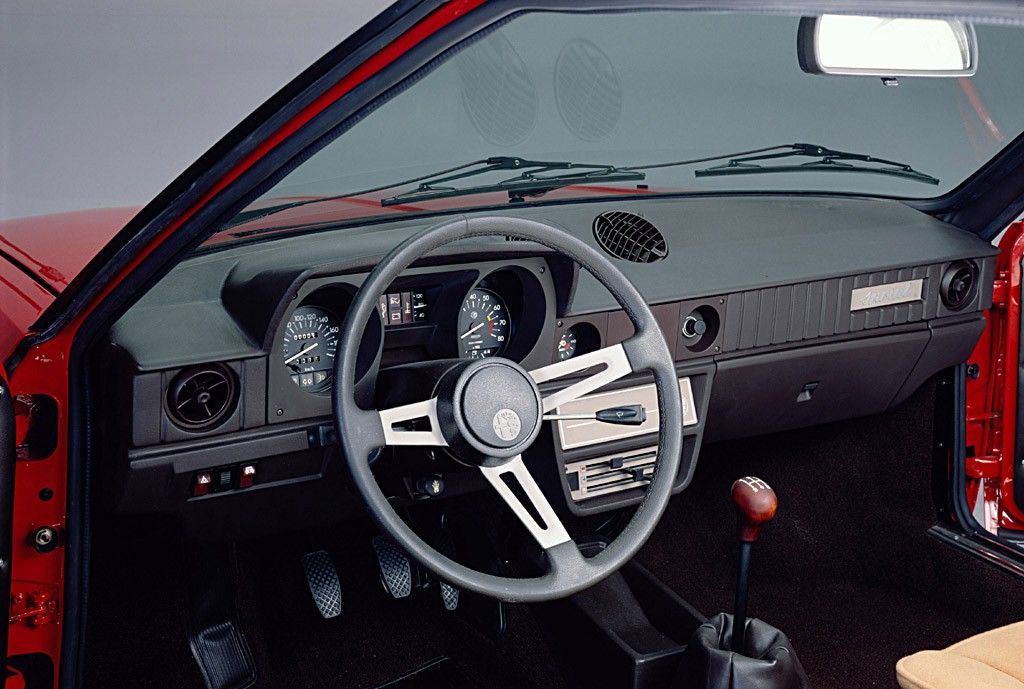 Athens Car Blog Alfa Romeo Alfasud Sprint 1 5 Veloce 1979