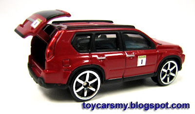tomica nissan x trail
