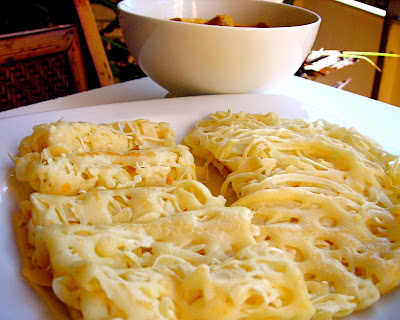 Foodcraze Roti Jala Kari Kambing Laced Crepe With Goat Curry