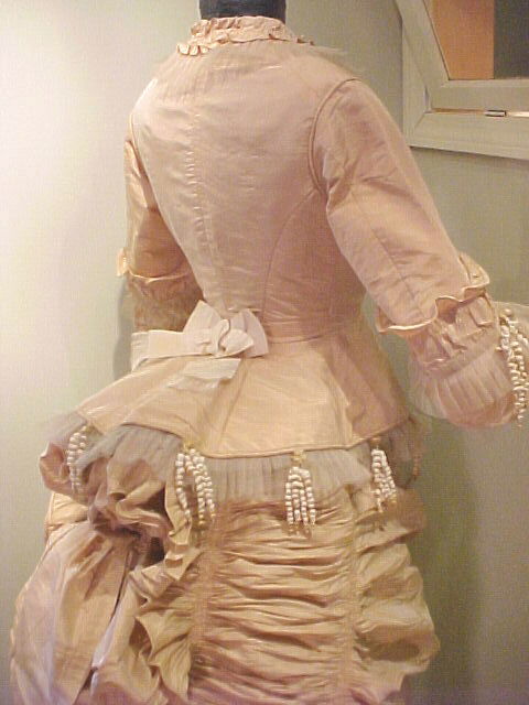 [lillygown10.jpg]