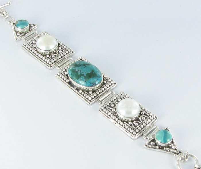 Collecting Vintage and Contemporary Jewelry What do you Wear with