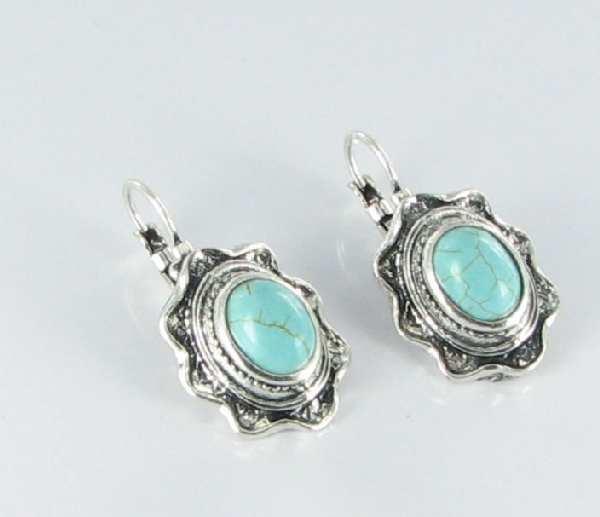 Collecting Vintage and Contemporary Jewelry What do you Wear with