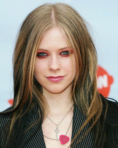 Avril Lavigne [Hollywood Actress and Singer]