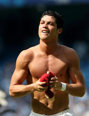 cristiano ronaldo 2011 wallpaper. cristiano ronaldo real madrid cristiano ronaldo 2011 wallpaper real. cristiano ronaldo 2011 wallpaper. cristiano ronaldo real madrid