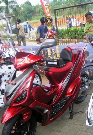 [mio+modif.jpg]