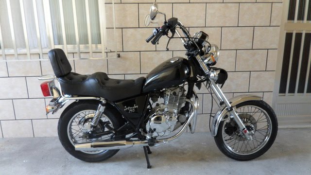 Transformação de uma Intruder 250cc - Encontrada na Net ~ Suzuki Intruder  250