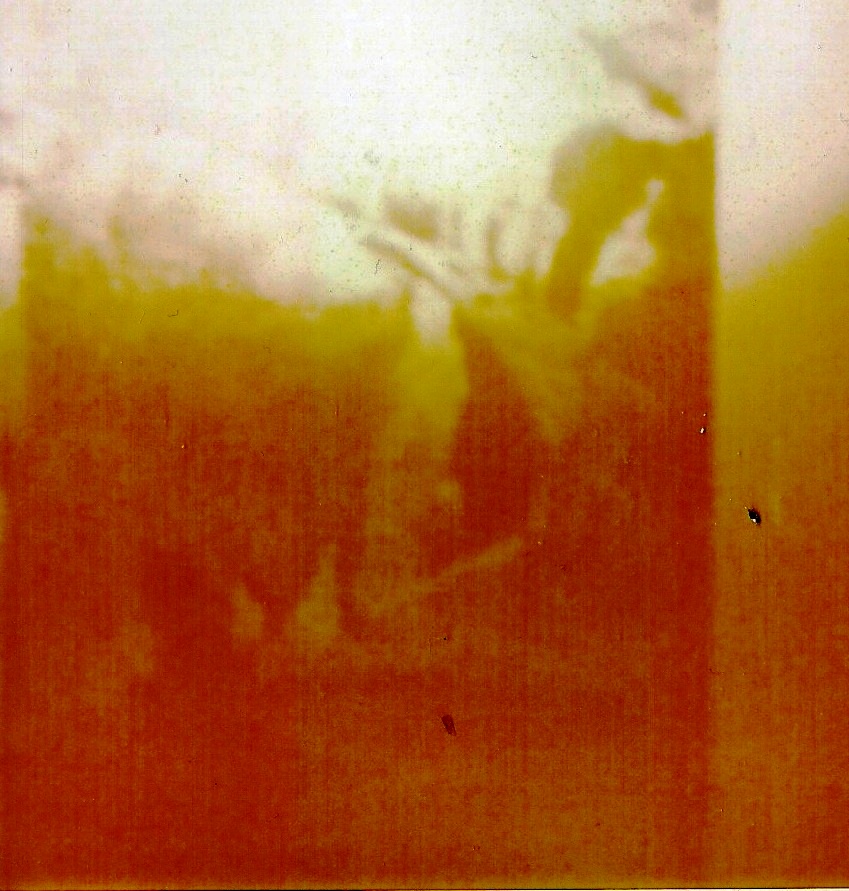 [Photo01_ExperimentalPhotoCuttedEdited.jpg]