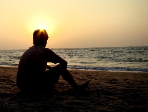 Two Horns, A Wild Grin And A Eunuch !!