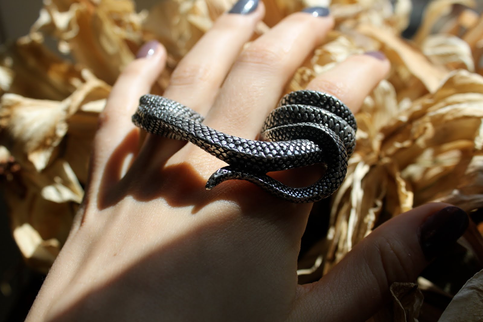 Adder Bite Ring