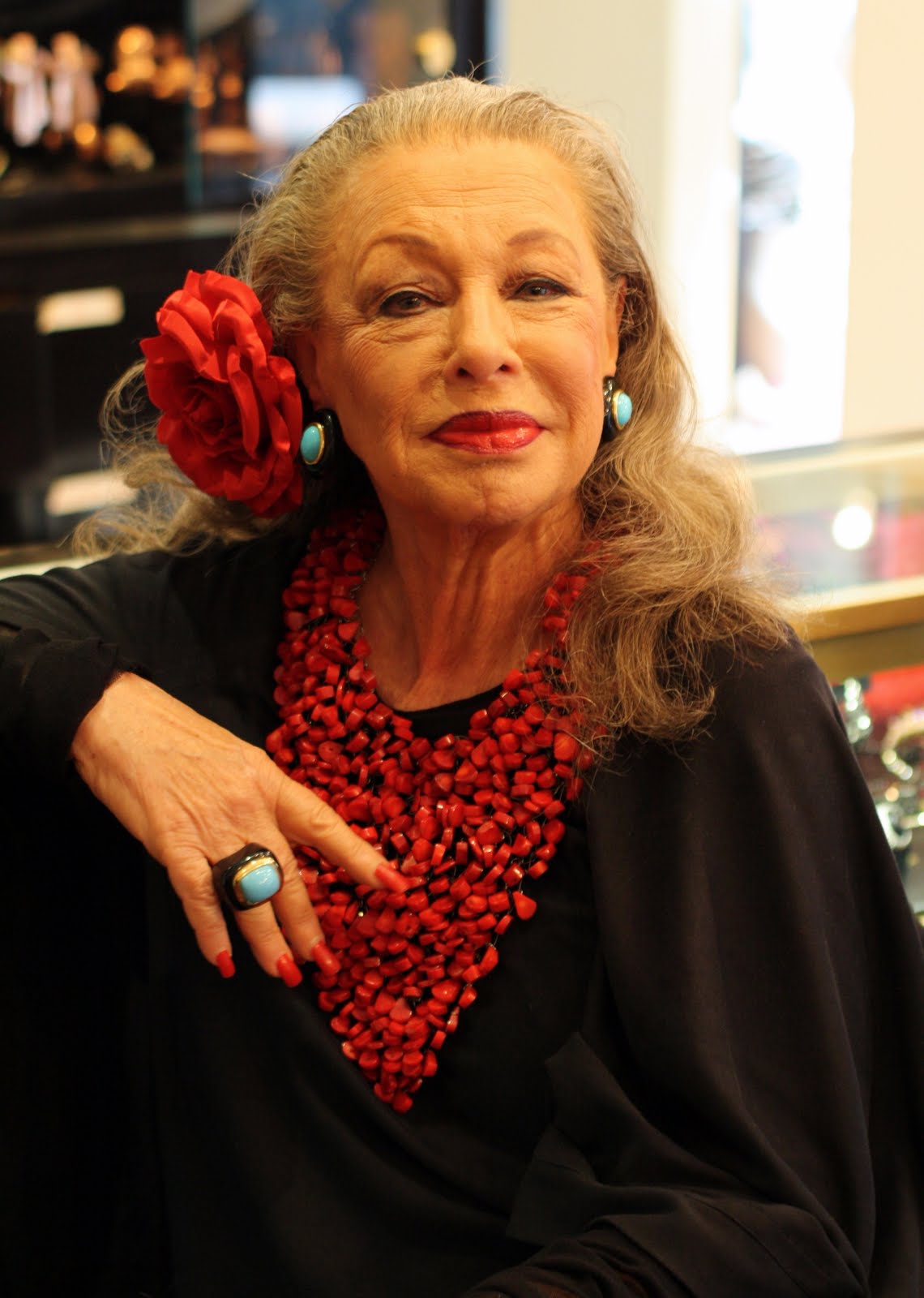 Lynn Dell