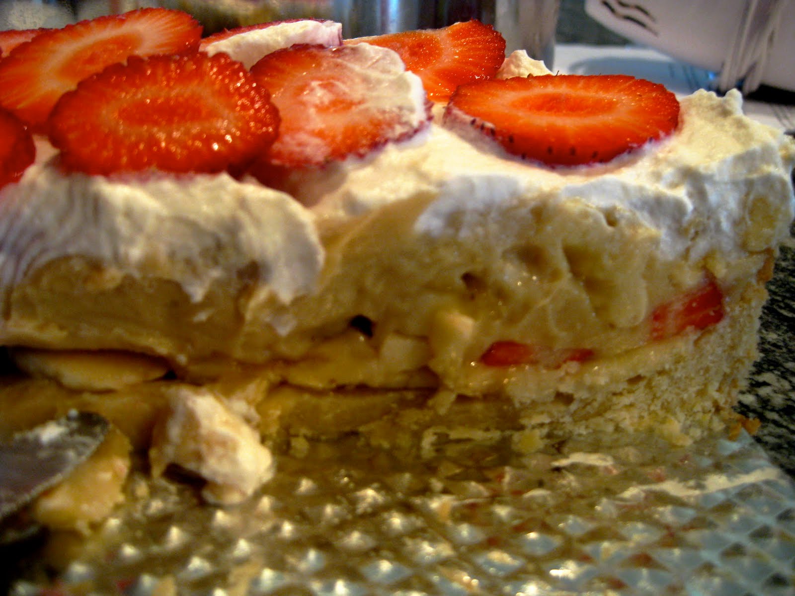 Good Eats Strawberry Banana Cream Pie