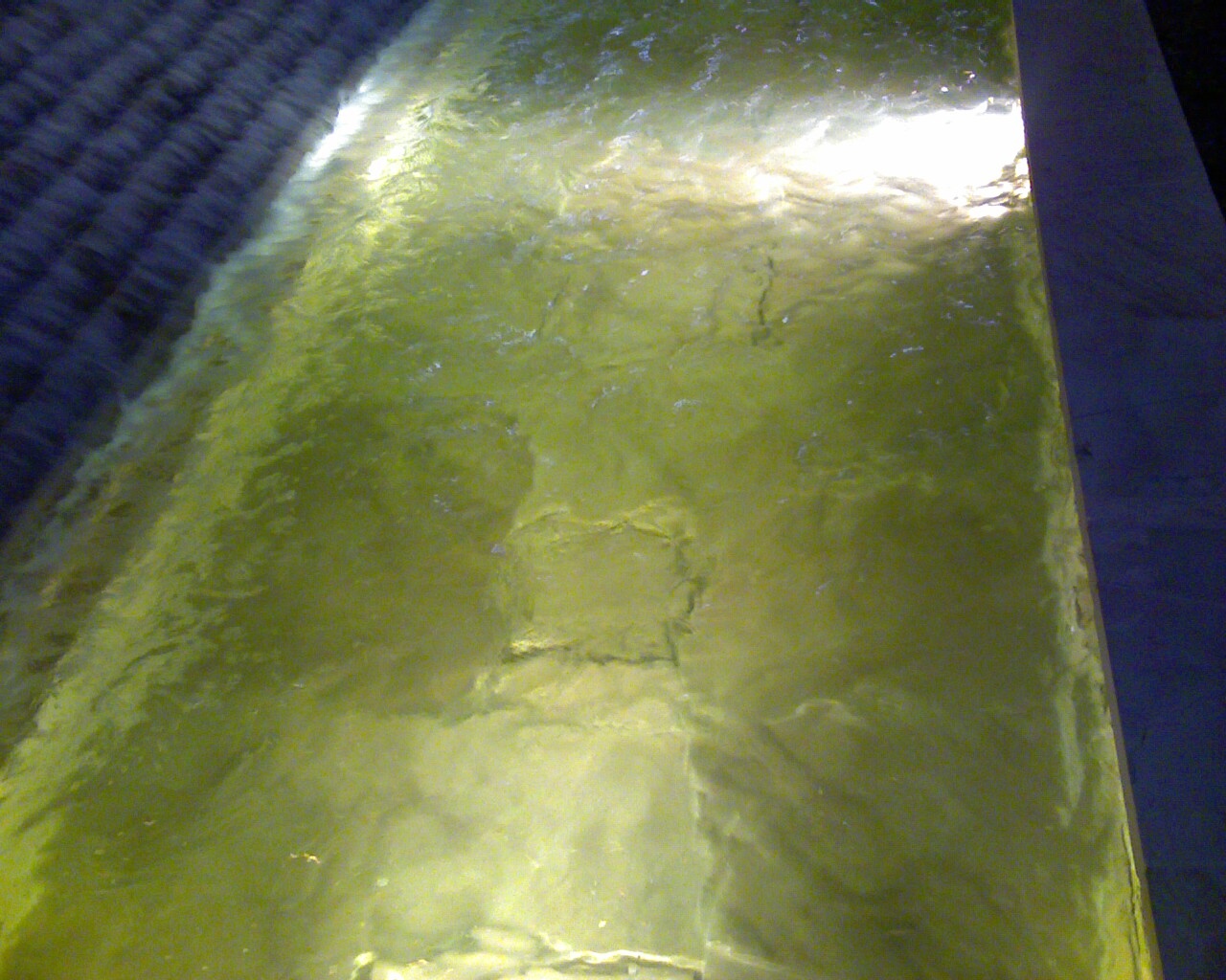 [Photo_050609_002.jpg]