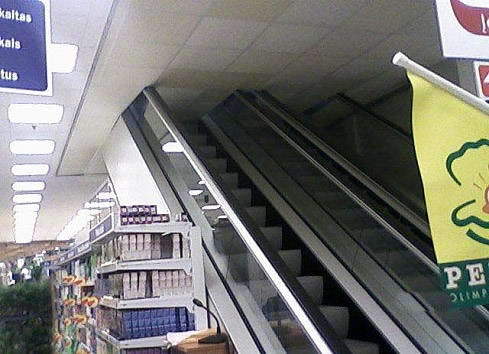 [escalator_20to_20nowhere.jpg]