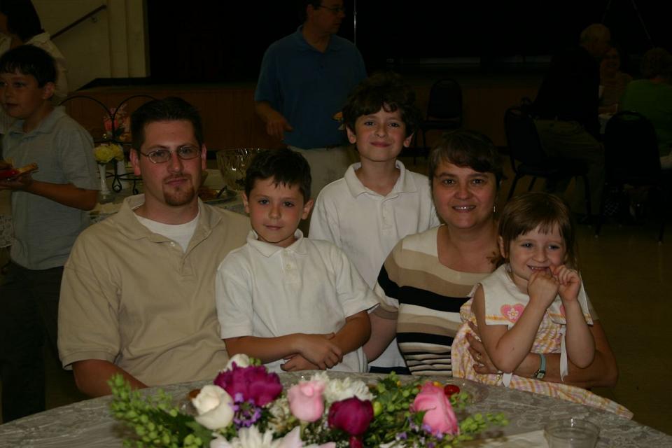 [SimoniFamily_June07.JPG]