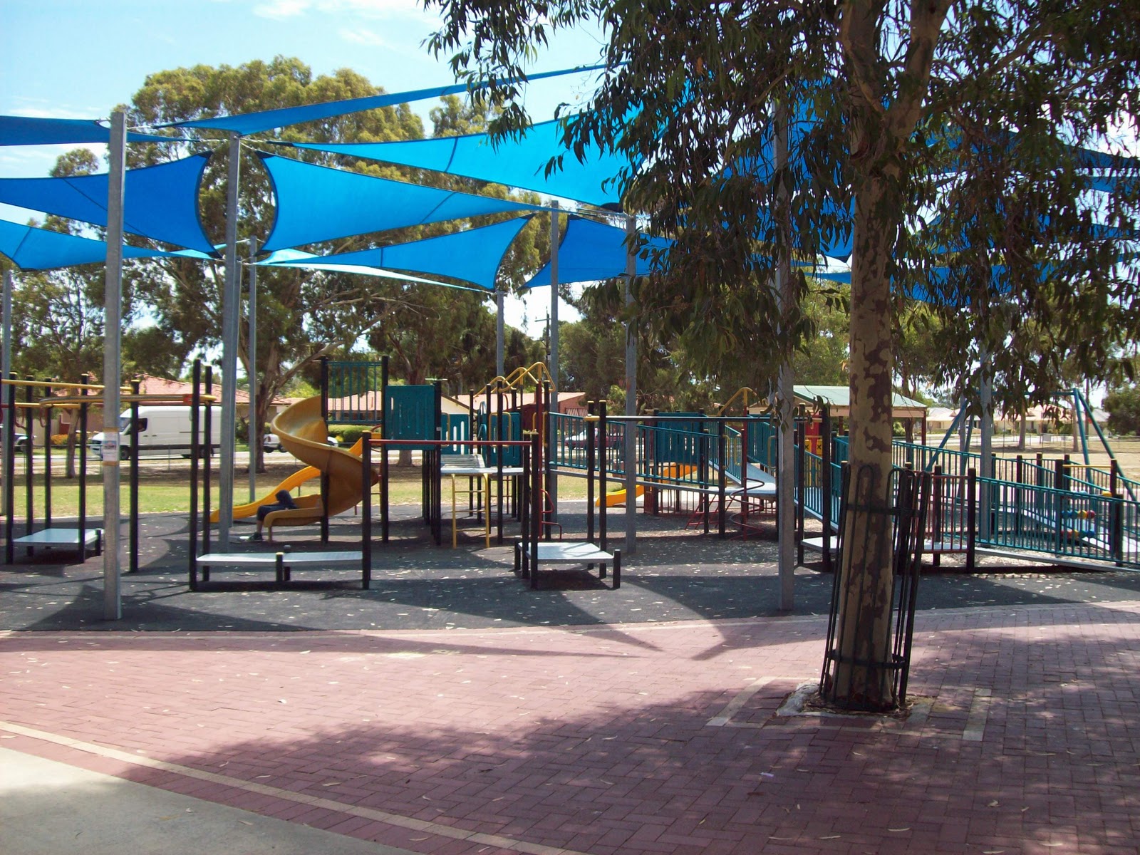 Perth playgrounds/Beckenham playground in Beckenham WA
