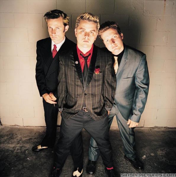 LIRIK LAGU MP3: Lirik Lagu Know Your Enemy - Green Day