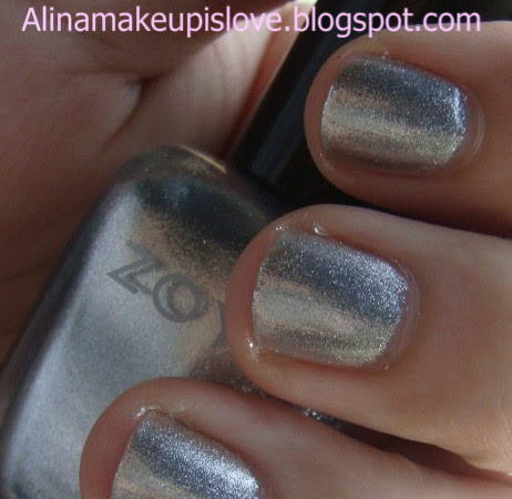 Nail Of The Day: Zoya 'Trixie' With Special Holiday Konad Image!