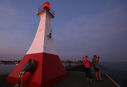 Couples on Ogden Point Breakwater, Victoria, BC, Canada