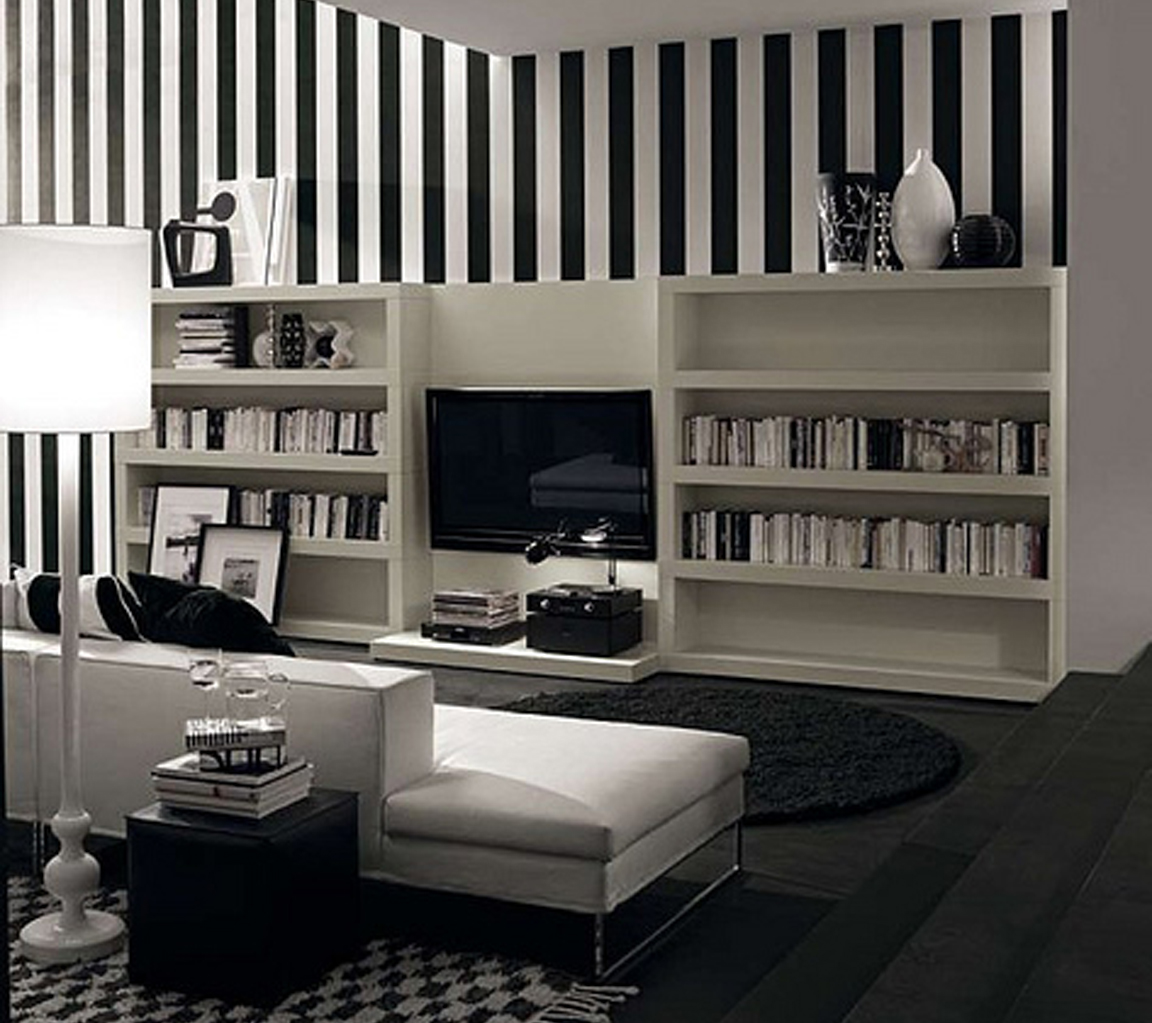 {BLACK. WHITE. YELLOW.} Black and White Stripes!!