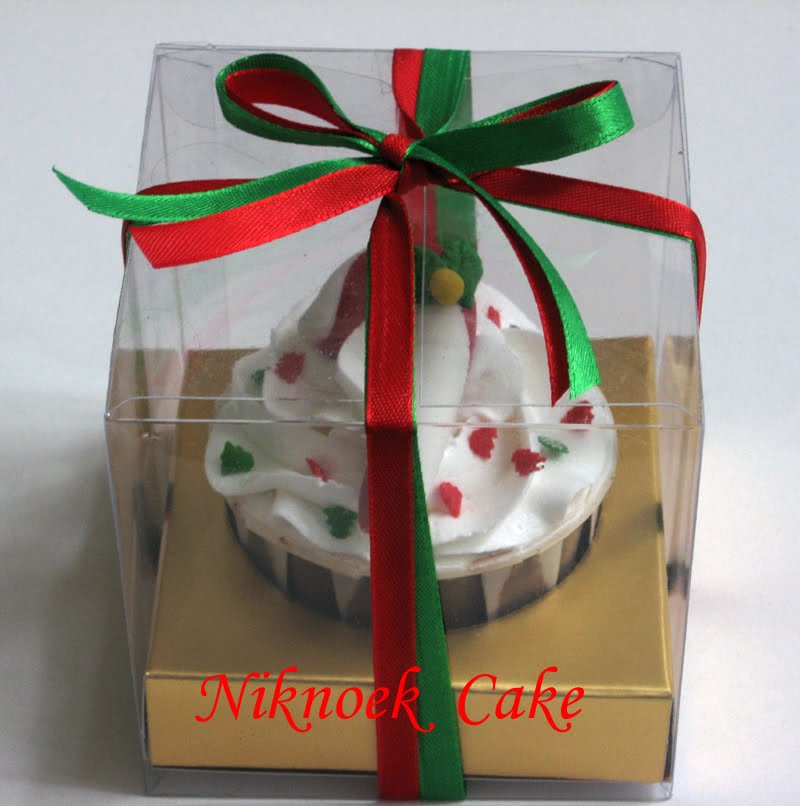 [Cupcake+Christmas+-+GBI+MTA+-+packing+-+copy.jpg]