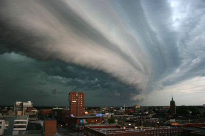 Shelf Clouds