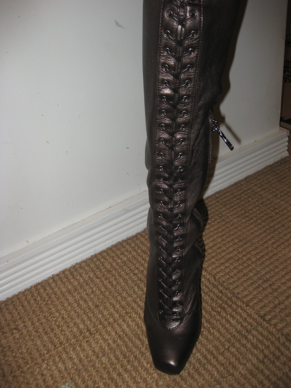 [boots2.jpg]