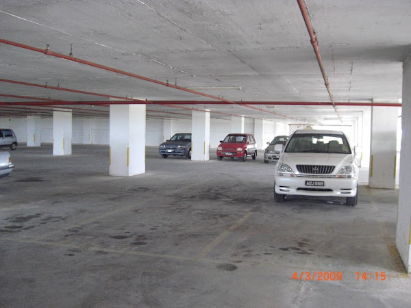 Parking Bertingkat Berbumbung