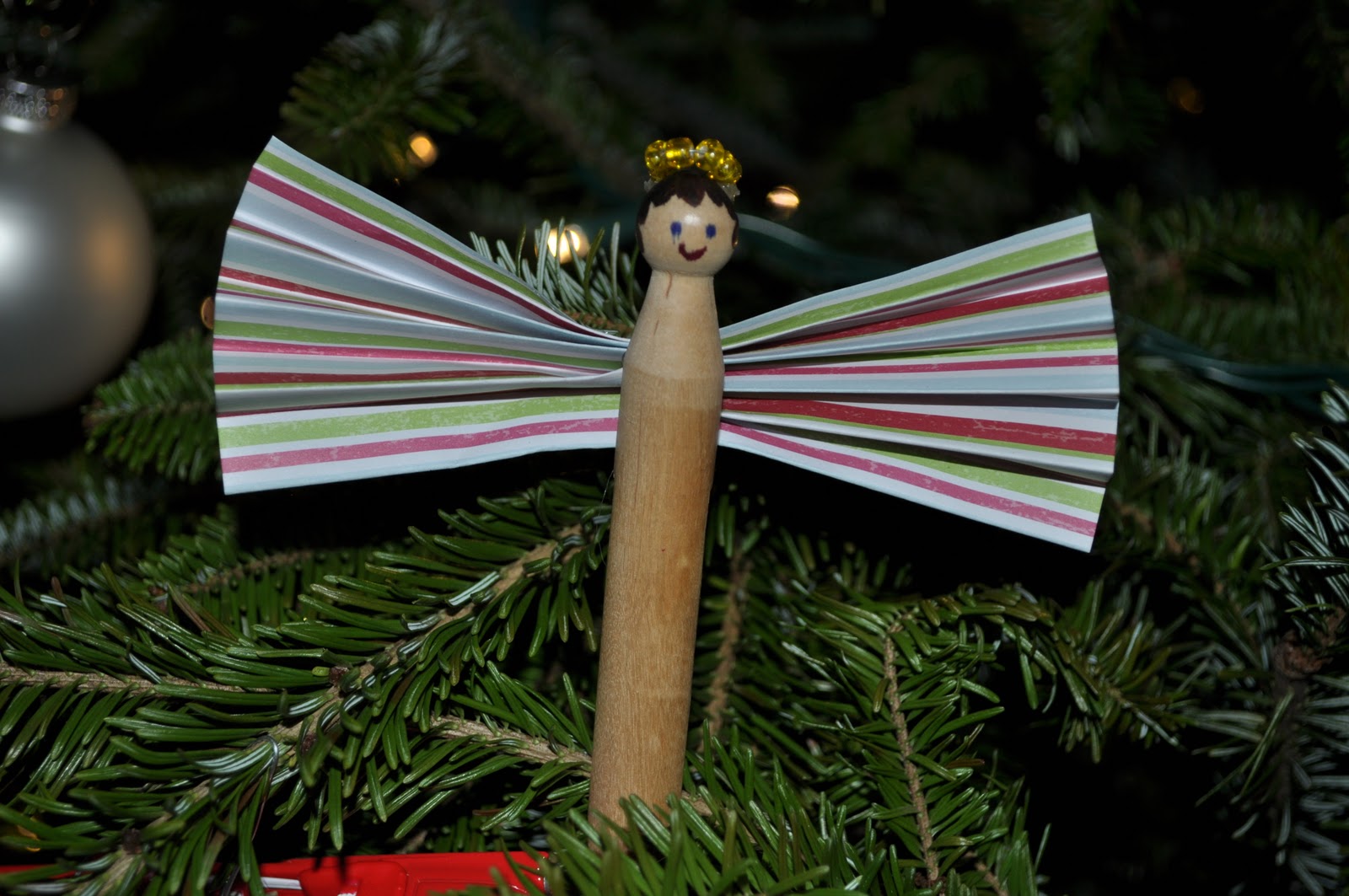 The Crafty Crystal 12 Days of Christmas Crafts 11 Clothespin Angels