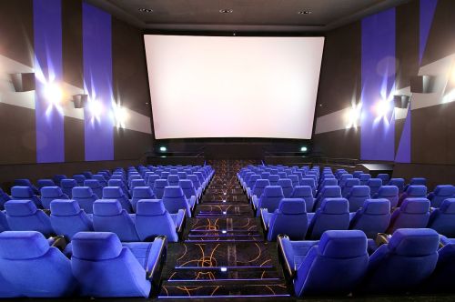 [cinema4666.jpg]