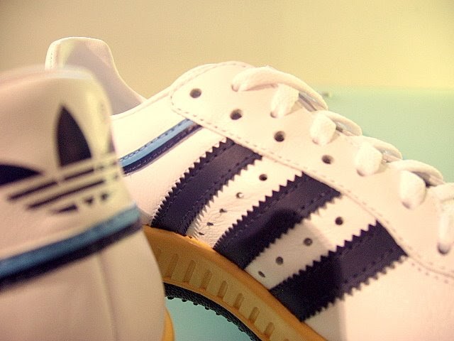 adidas tennis royal