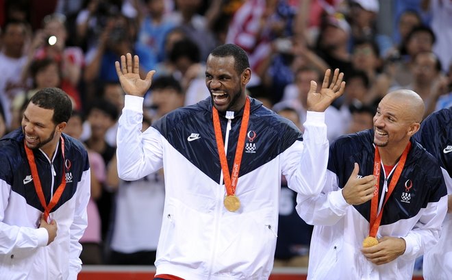 [c1731e0d8cffb6627811c265a429dbc0-getty-oly-2008-basketball-podium.jpg]