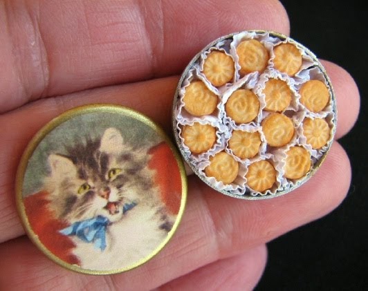 Homemade Cat Food Versus Commercial Cat Food: Delicious ...