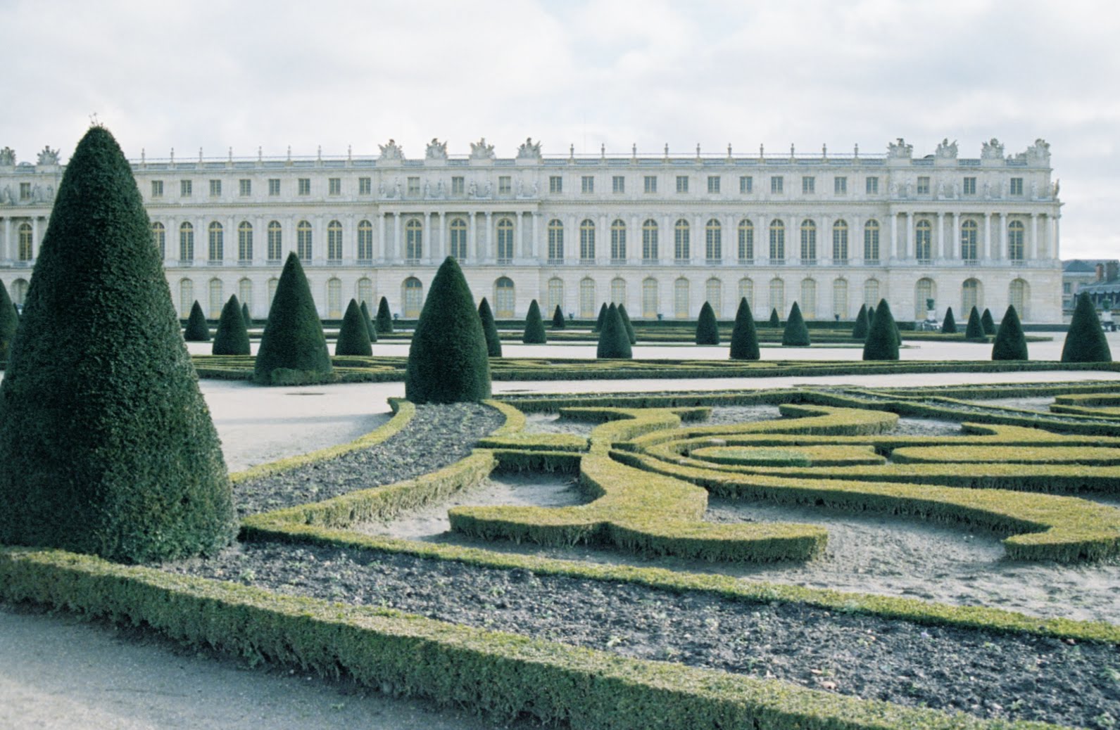 the light archive versailles gardens