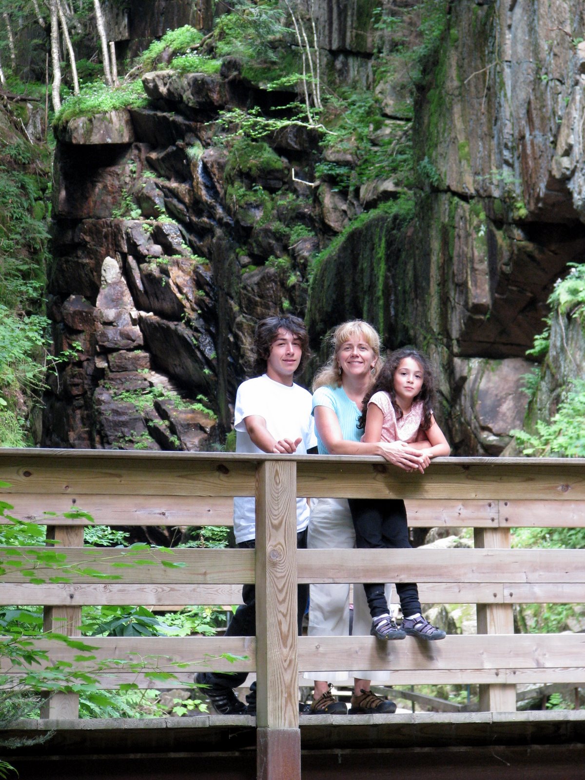 [2007-08-10+163545+4.JPG]