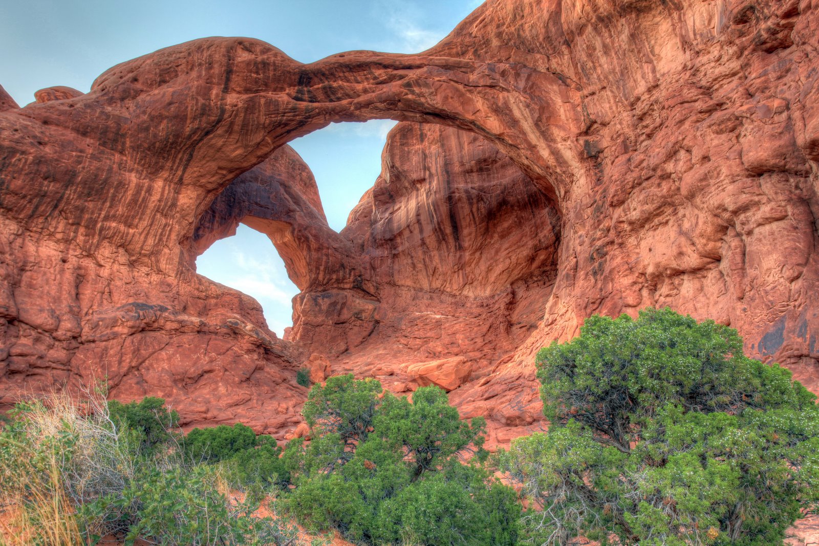 [2009-07-28+174209+7_09+8_10+9_tonemapped.jpg]