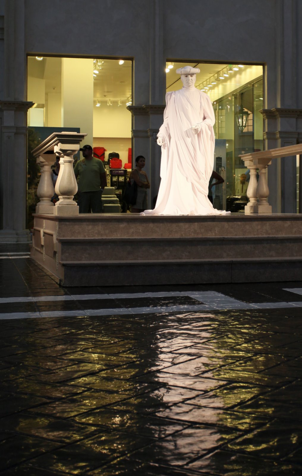 [2009-08-04+171938+6.JPG]