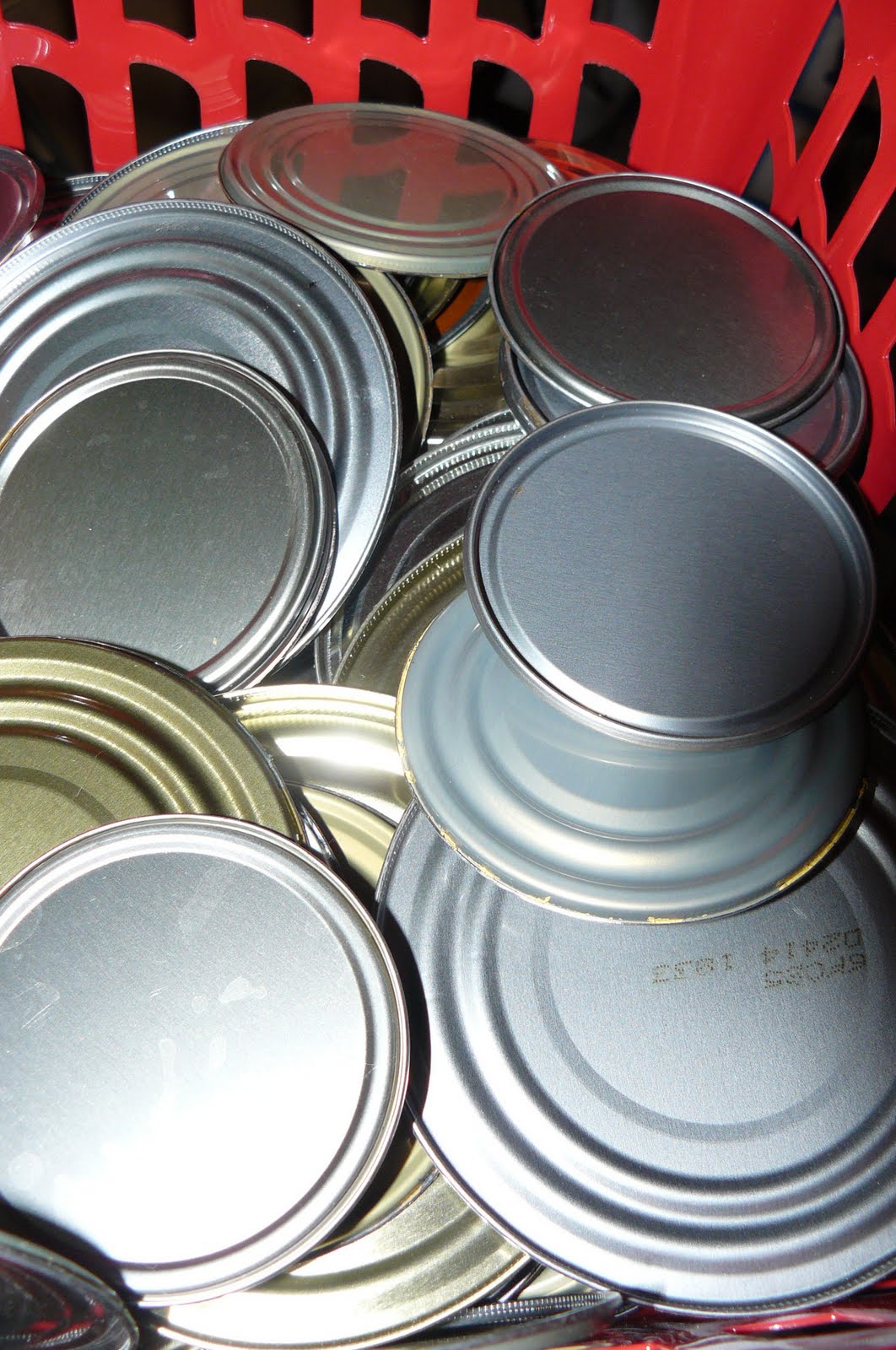 Child Central Station What Would You Do With It? Wednesday 2 Metal Can Lids