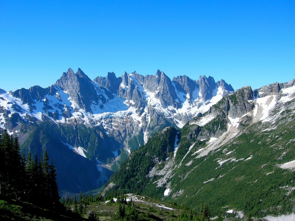 [cascade-mountains-travel-picture.JPG]