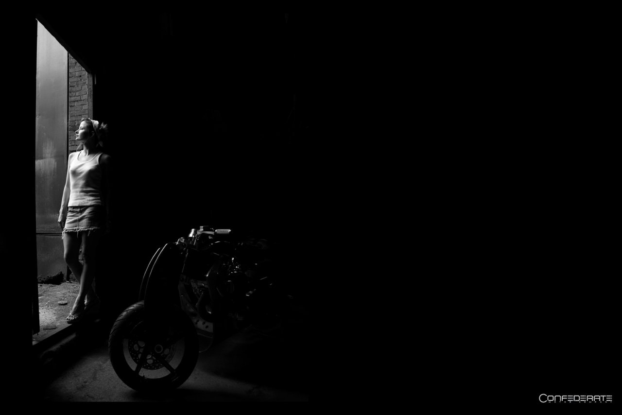 http://2.bp.blogspot.com/_gfXupHOEhH0/TQNDT3iX1gI/AAAAAAAATQk/DBME6o5doxw/s1600/Confederate%2BMotorcycles%2BWallpaper%2B7.jpg